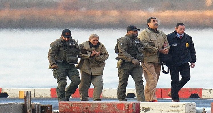 مفاجأة مدوية: أمريكا استخدمت الذكاء الاصطناعي في اعتقال مادورو !