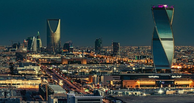 سماع دوي انفجارات في العاصمة السعودية الرياض