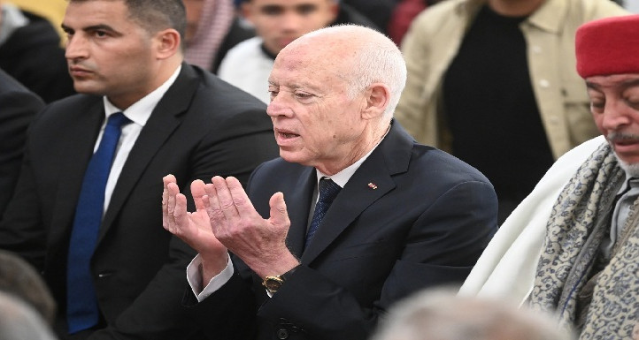 رئيس الدولة يدعو إلى التضامن خلال شهر رمضان