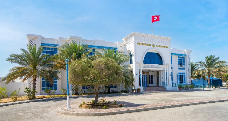 يهم التونسيين المتواجدين في أبو ظبي والراغبين في العودة إلى تونس