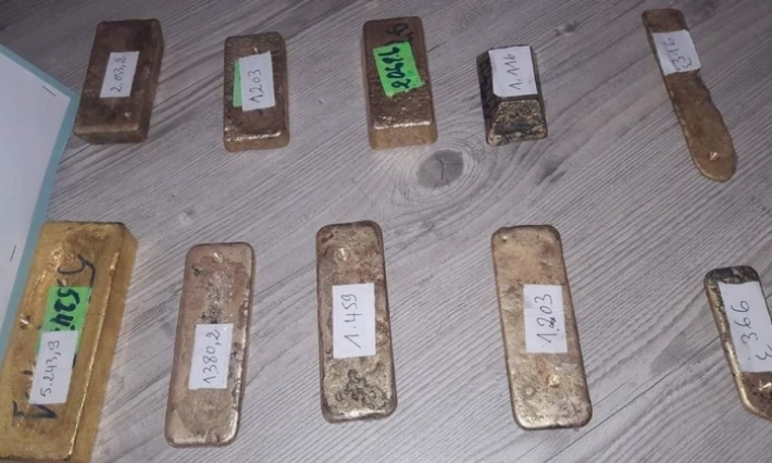 عملية حجز سبائك ذهبية ومبلغ مالي هام في مدنين: عون ديوانة كان على متن السيارة
