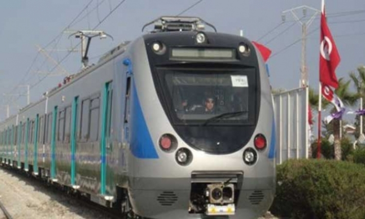 إصابة عسكريين في اصطدام قطار بشاحنة