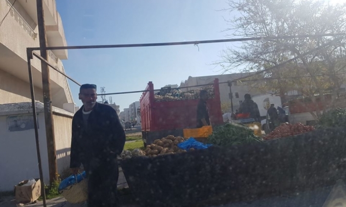 رادس:عدم الإمتثال لقرار إغلاق السوق وإنتصاب فوضوي و موازي 