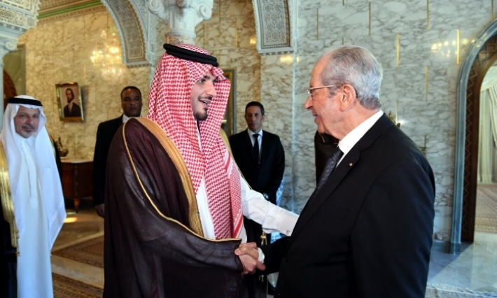 وزير الداخلية السعودي يقدم لرئيس الجمهورية واجب العزاء في وفاة الرئيس الباجي قايد السبسي