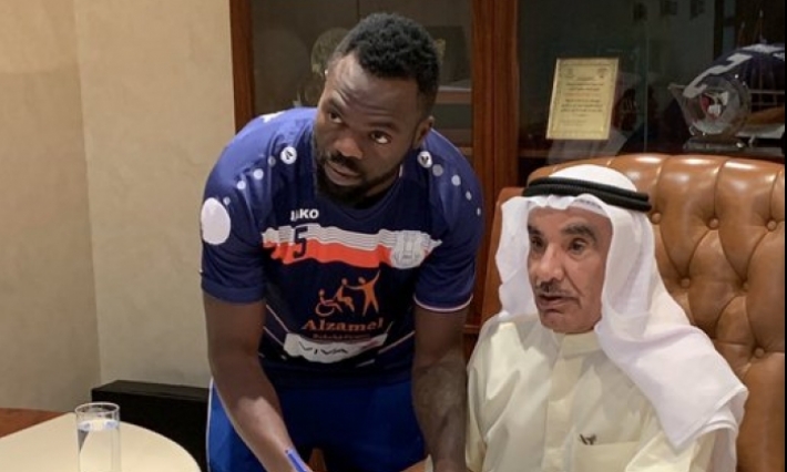 المهاجم الكاميروني يانيك نجانغ ينضم إلى فريق كويتي