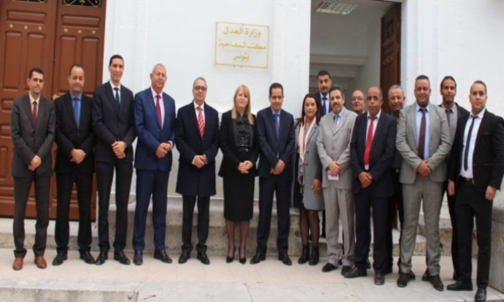 وزير العدل يعلن انطلاق العمل بمكتب المصاحبة بتونس ويتعهّد بمواصلة تعميم التجربة