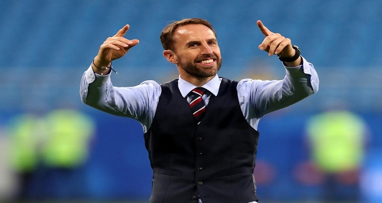 مدرب المنتخب الأنقليزي يقبل بخفض راتبه 