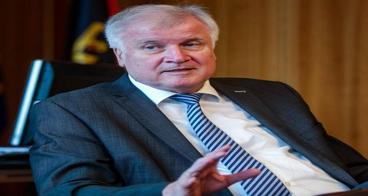 هورست سيهوفر وزير الرياضة الألماني