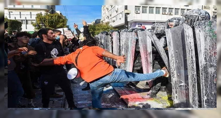 احتجاجات شارع الحبيب بورقيبة