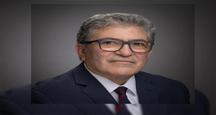 الأميرال كمال العكروت