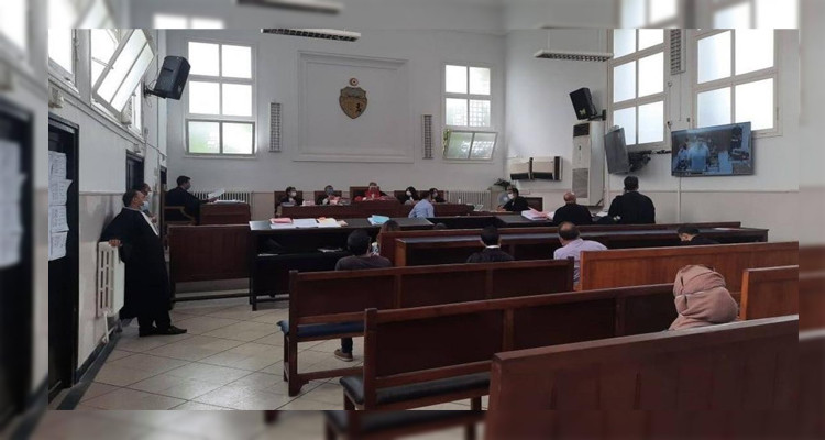 محكمة الاستئناف بصفاقس تعقد أولى جلساتها عبر تقنية الفيديو 