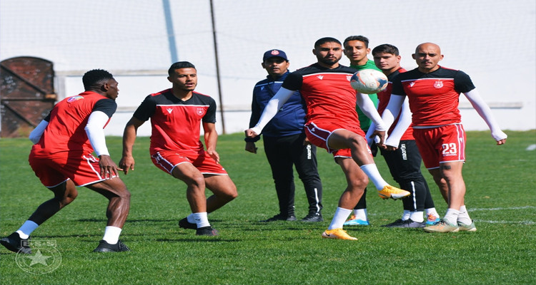 النجم الساحلي يستعيد ثلاثة ركائز أساسية في مواجهة الترجي الرياضي  
