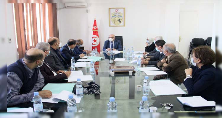 وزير الصحة غرفة المصحات الخاصة