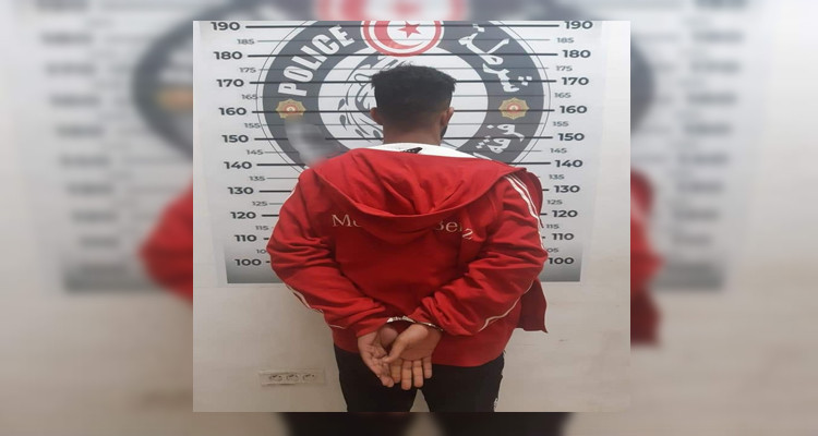 جبل جلود: الإيقاع بمنحرف نفّذ عملية ''براكاج'' لسيارة إسعاف 