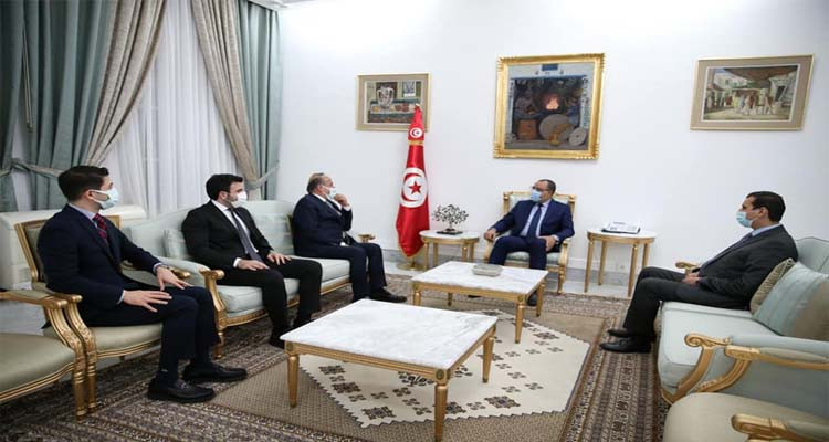 رئيس الحكومة  يستقبل مستثمرا تركيا في مجال الطاقة 