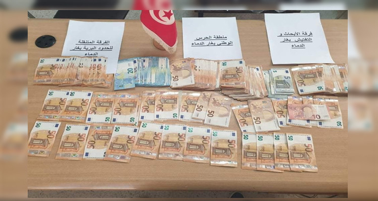 الايقاع بمهرب بحوزته 18 ألف أورو  