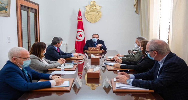 المشيشي يطالب بالتسريع في وتيرة التلقيح ضد فيروس كورونا 