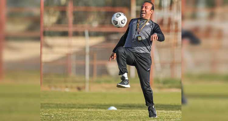 محمد الكوكي ينجح في كسب الرهان ويقود الطائي  إلى الدوري الممتاز السعودي 