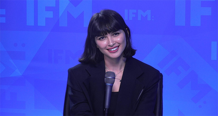 عزة سليمان: سأزور اللاجئين السوريين والمهجرين اليمنيين (فيديو) 