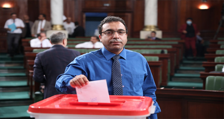 إيقاف النائب ماهر زيد بمنطقة سيدي حسين  