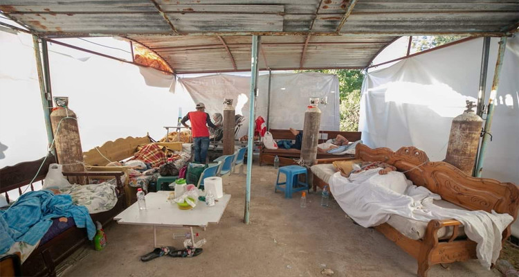 الأرائك المنزلية تعوّض أسرة الإنعاش بمستشفى ماطر !