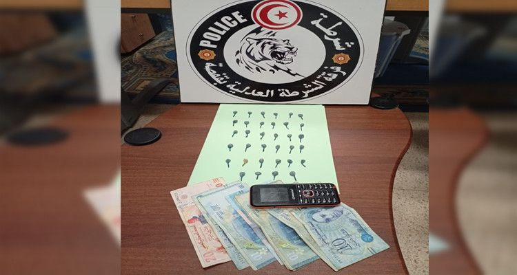 قفصة: القبض على منحرف يتحوّز على كمية من مخدر ''الهيروين'' 
