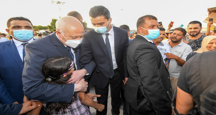 رئيس الدولة: بن عروس تنتظر واليا جديدا يخدم أهاليها لا ''الكناترية''(فيديو)