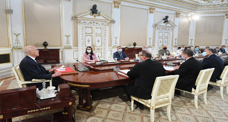 رئيس الدولة:شبكات الفساد أعقد وأطول من شبكات تصريف المياه المستعملة (فيديو)