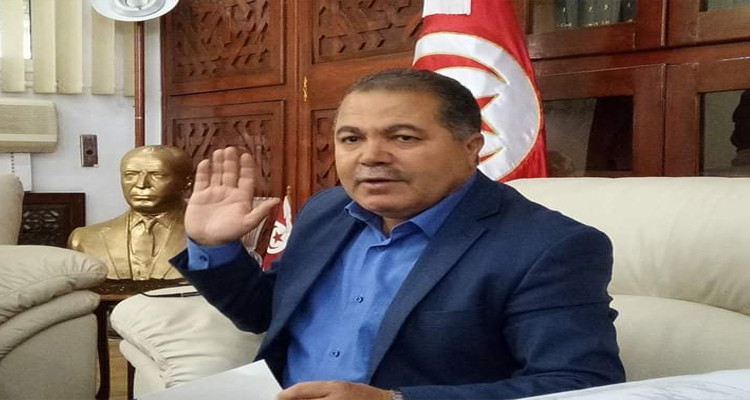 رئيس الدولة يعفي والي بنزرت من مهامه