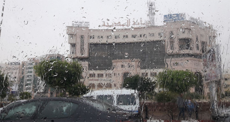 المعهد الوطني للرصد الجوي: أمطار متفرقة وتراجع نسبي في درجات الحرارة