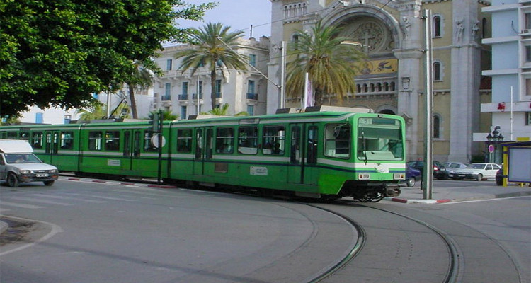 المترو عدد 2 يستأنف الجولان على سكتين وعودة حركة المرور إلى سيرها العادي