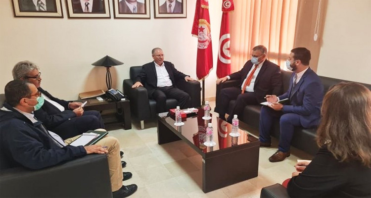 السفير الأمريكي: اتحاد الشغل عنصرفاعل في دعم الديمقراطية وإنقاذ الاقتصاد