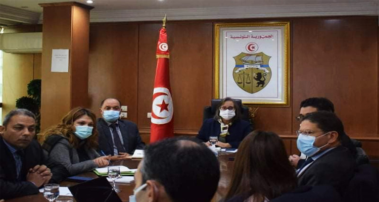 وزيرة الصناعة نائلة القنجي الوكالة الألمانية