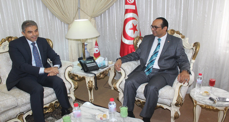 وزير الشؤون الدينية يستقبل السفير الكويتي بتونس 