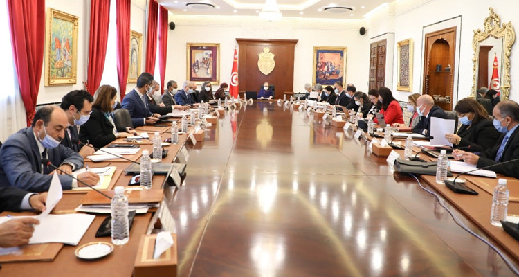 رئيسة الحكومة تترأس الاجتماع الأول للجنة الوزارية لشؤون البحر