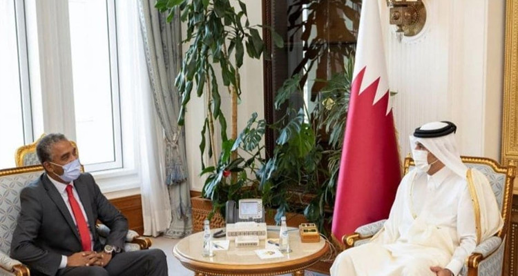 رئيس الوزراء القطري يستقبل وزير الشباب والرياضة كمال دقيش 