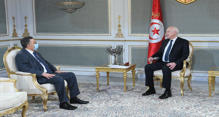 رئيس الدولة: هنالك فئة تتوهم نفسها فوق الدولة وتعمل على تفجيرها من الداخل