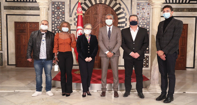 رئيسة الحكومة تستقبل السباح أيوب الحفناوي والرباعة غفران بالخير