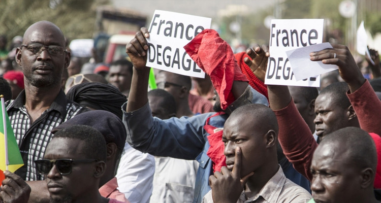 الحكومة المالية تطرد السفير وتطالبه بالرحيل في غضون 72 ساعة 