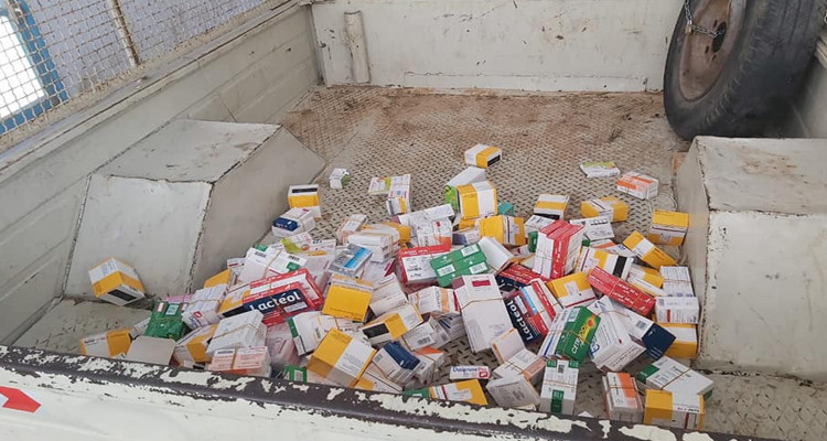 إحباط تهريب أكثر من 1400 علبة دواء عبر المعبر الحدودي راس جدير 