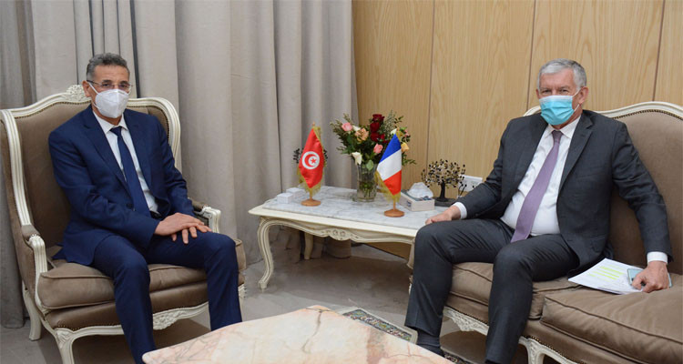 وزير الداخلية يستقبل السفير الفرنسي ببلادنا 