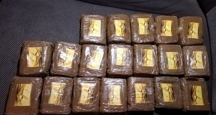 القبض على نفرين يتحوزان على كمية من مخدر ''الزطلة'' بقيمة 95 ألف دينار