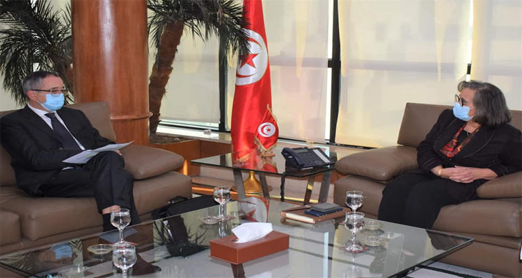 وزيرة الصناعة تستقبل رئيس مجمع ''كاتانا'' الفرنسي لصناعة القوارب 