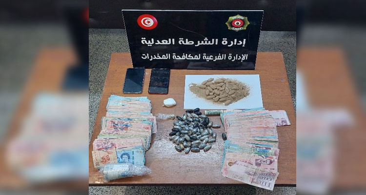 أريانة: القبض على مروّج يتحوز على رطل من مخدر الهيروين
