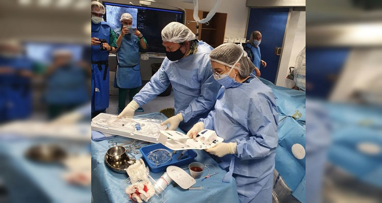 مستشفى الرابطة يشهد نجاح أول عملية زراعة منظم نبضات القلب