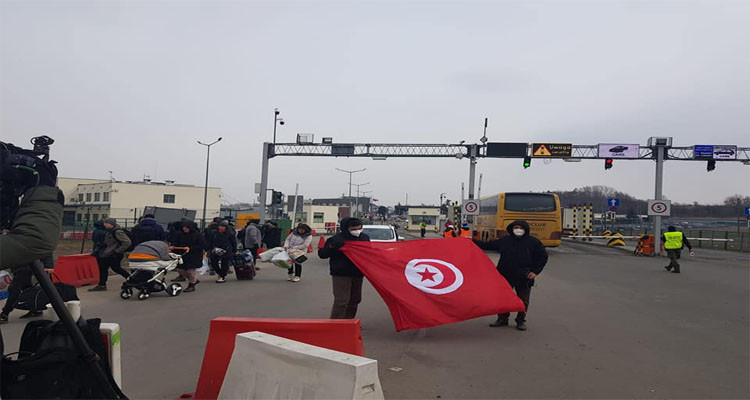 تونس تنجح في إجلاء ثلاثة أرباع الجالية المقيمة بأوكرانيا
