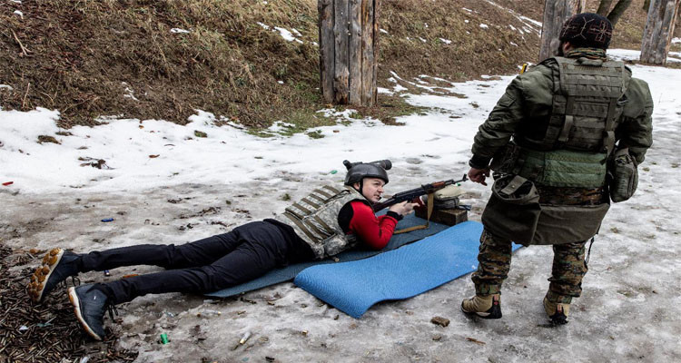 وزير الخارجية الأوكراني: نجحنا في حشد 20 ألف مقاتل أجنبي يكرهون روسيا