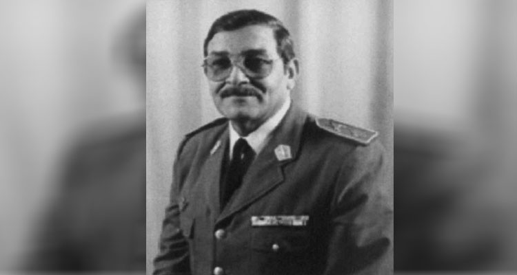 وزارة الدفاع الوطني تنعى العميد المتقاعد يونس الشتالي