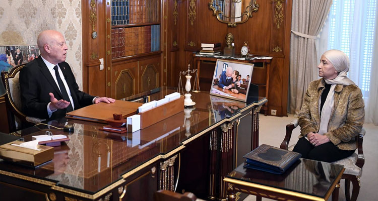 رئيس الدولة لوزيرة العدل: بعض القضاة ''يغتالون'' العدالة 