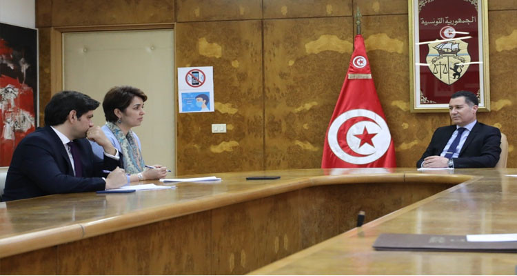 وزير النقل يلتقي وفدا عن ممثلي البنك الأوروبي لإعادة الإعمار والتنمية